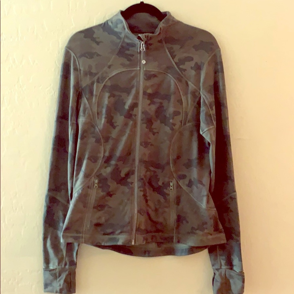 Lululemon Define jacket in medium green camo